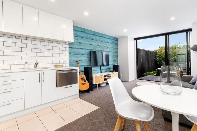 Photo of property in 1036h Colombo Street, St Albans, Christchurch, 8014