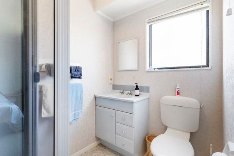 Photo of property in 268 Royal Road, Massey, Auckland, 0614