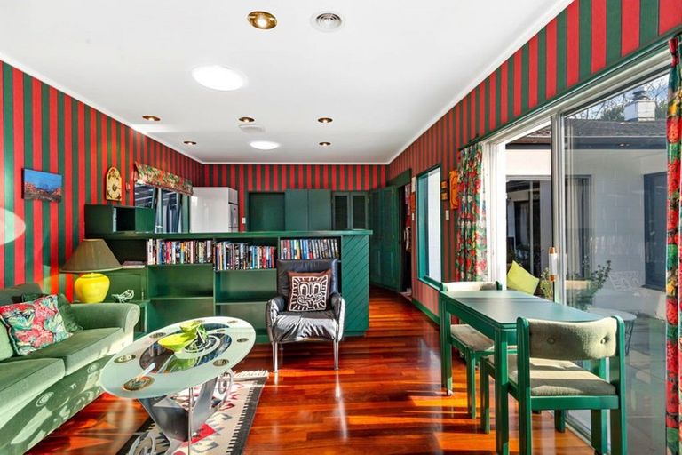 Photo of property in 6 Golf Road, Heretaunga, Upper Hutt, 5018