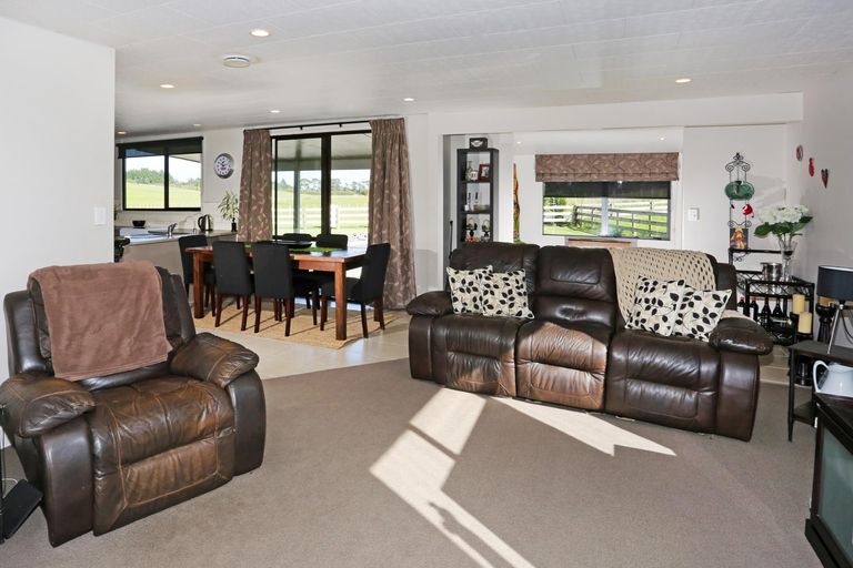 Photo of property in 110 Reid Road, Glenbrook, Waiuku, 2681