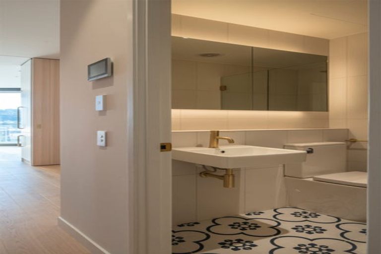 Photo of property in Sunset West, 110/251 Victoria Street, Wellington, 6011