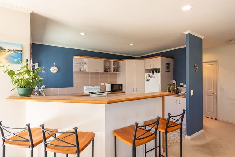 Photo of property in 11 Beach Haven Place, Paraparaumu Beach, Paraparaumu, 5032