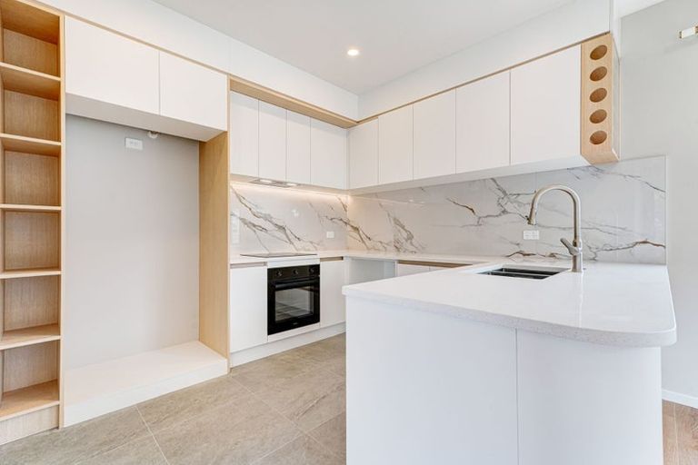 Photo of property in 25b Withers Road, Glen Eden, Auckland, 0602
