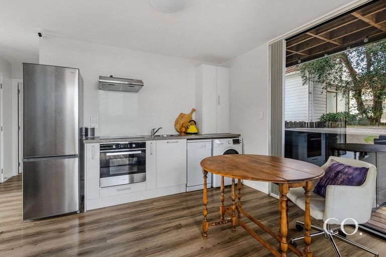 Photo of property in 1 Karewa Parade, Papamoa Beach, Papamoa, 3118