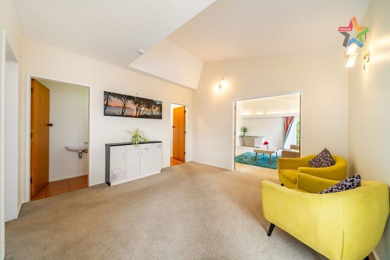 Photo of property in 76a Wai-iti Crescent, Woburn, Lower Hutt, 5010