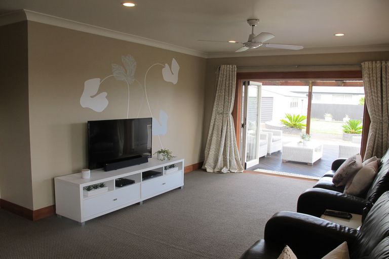 Photo of property in 222 Pakura Street, Te Awamutu, 3800
