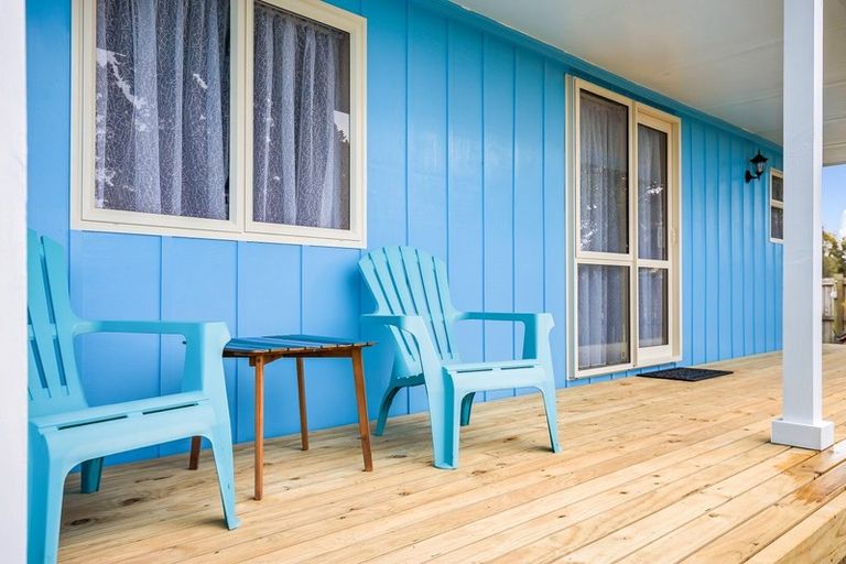 Photo of property in 19 South Crescent, Amberley, 7481