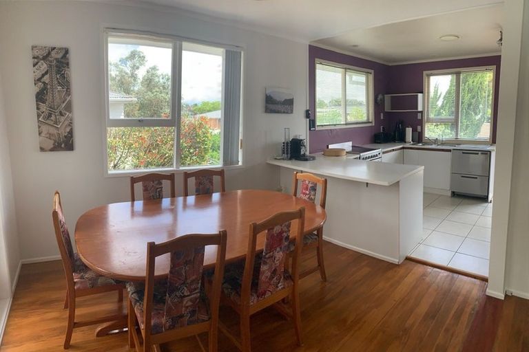 Photo of property in 10 Yeoman Place, Howick, Auckland, 2014