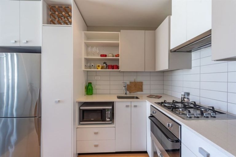 Photo of property in Trinity Apartments, 606/19 College Street, Te Aro, Wellington, 6011