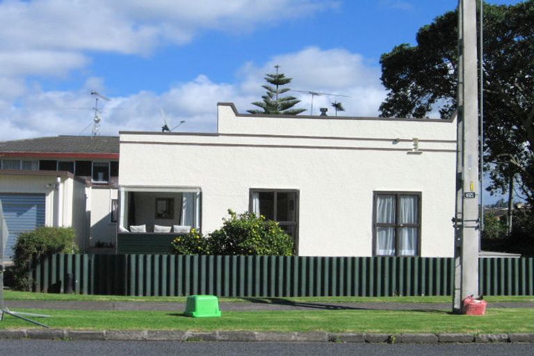 Photo of property in 1/41 Hattaway Avenue, Bucklands Beach, Auckland, 2012
