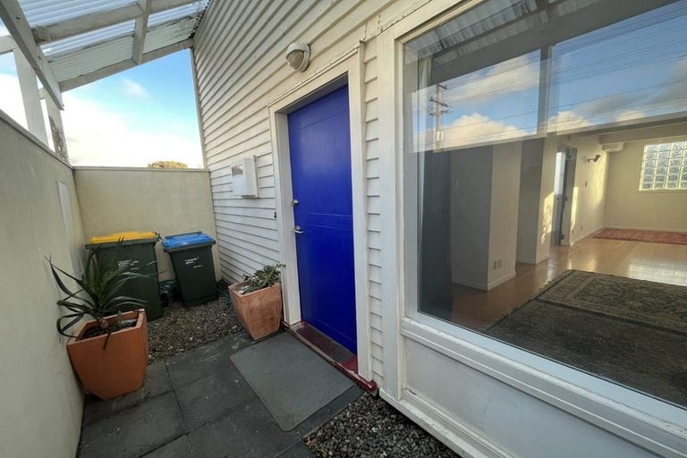 Photo of property in 24 Steyne Avenue, Plimmerton, Porirua, 5026