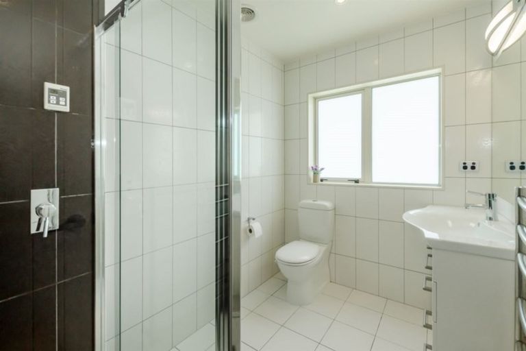 Photo of property in 56 Kotuku Drive, Paraparaumu Beach, Paraparaumu, 5032