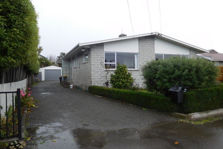 Photo of property in 13 Lake Terrace Road, Burwood, Christchurch, 8061