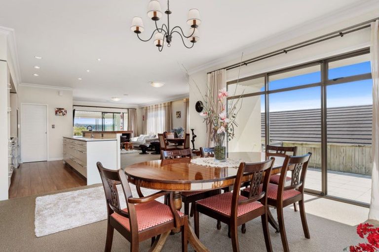 Photo of property in 28 Rexford Heights, Pyes Pa, Tauranga, 3112