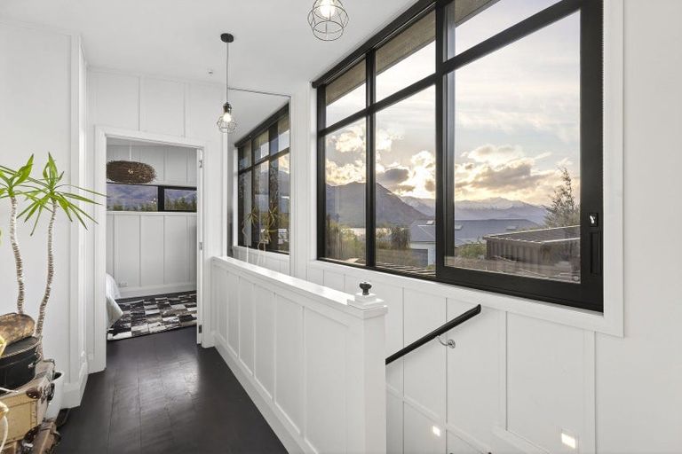 Photo of property in 3 Baker Grove, Wanaka, 9305