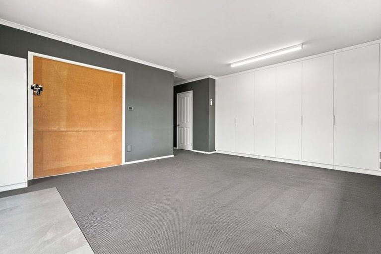 Photo of property in 2 Flavell Drive, Orewa, 0931