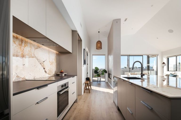 Photo of property in 18 Montiicola Drive, Papamoa Beach, Papamoa, 3118