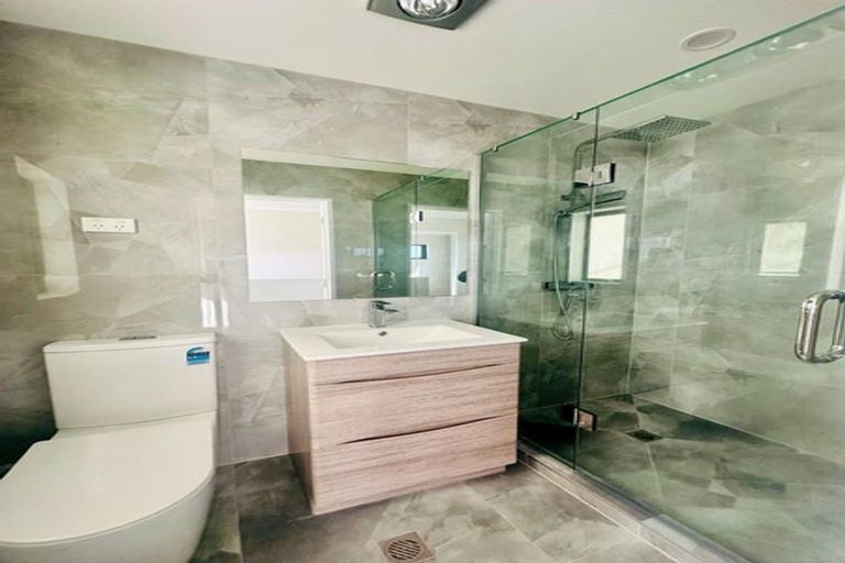 Photo of property in 2/2 Cameron Street, Papakura, 2110