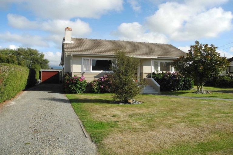 Photo of property in 8 Moorhouse Street, Waimate, 7924