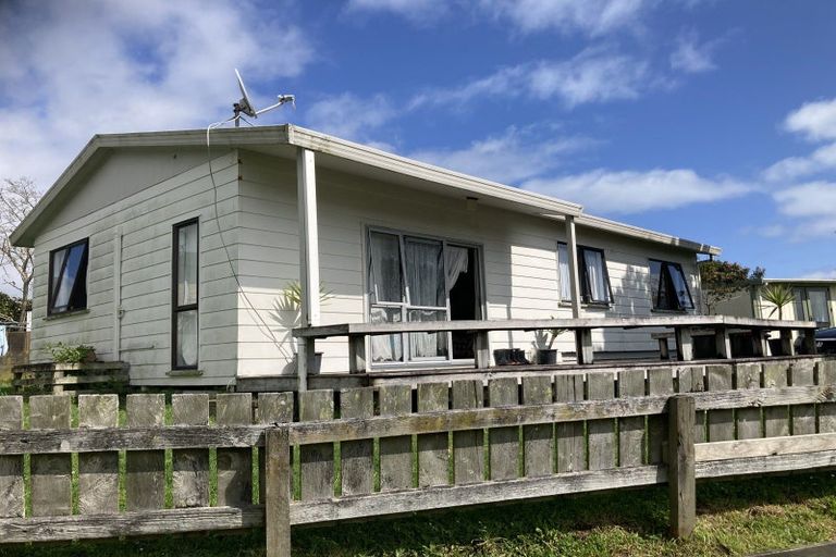 Photo of property in 33 Stafford Street, Waitara, 4320