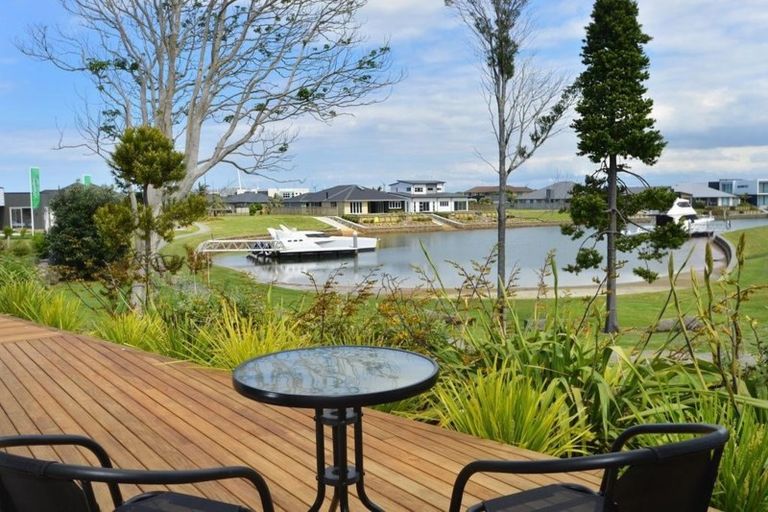 Photo of property in 11 Stace Hopper Drive, One Tree Point, 0118