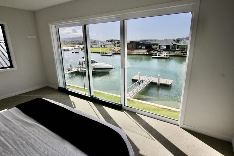 Photo of property in 15 Awatea Drive, Whitianga, 3510