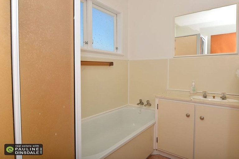 Photo of property in 30 Beazley Crescent, Tikipunga, Whangarei, 0112