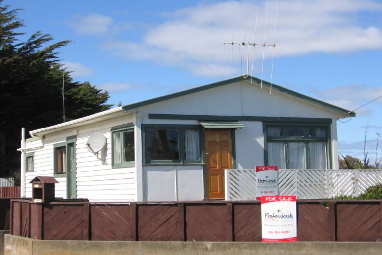 Photo of property in 84 Thomas Place, Foxton Beach, Foxton, 4815