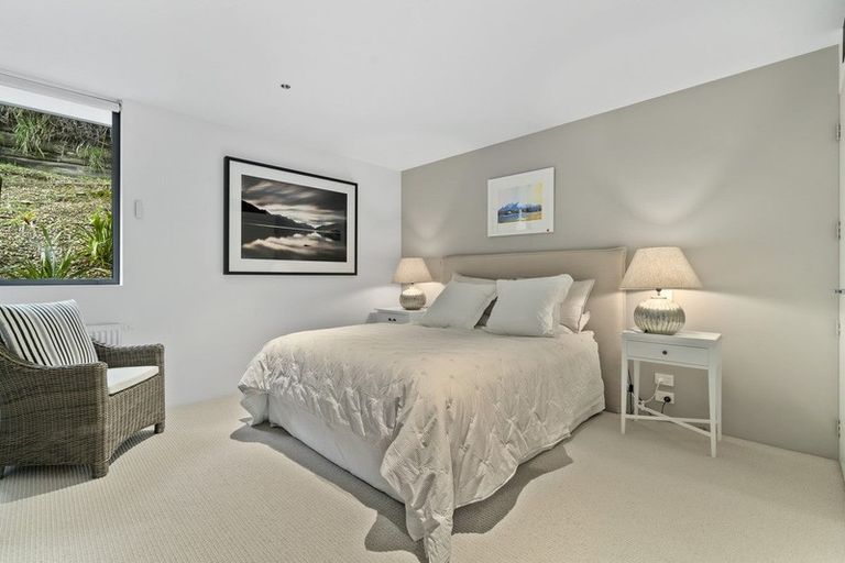 Photo of property in 12 Bay Rise, Wanaka, 9305