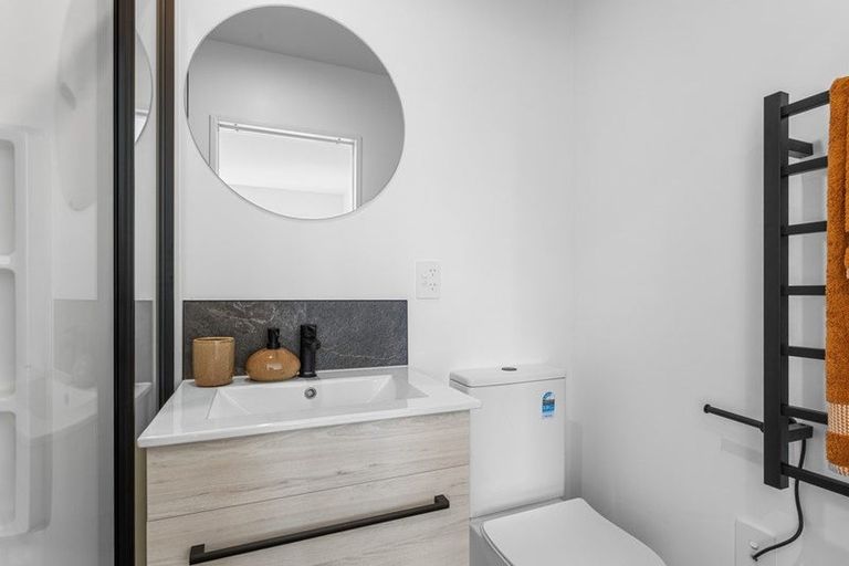 Photo of property in 8/29 Main Road South, Sockburn, Christchurch, 8042