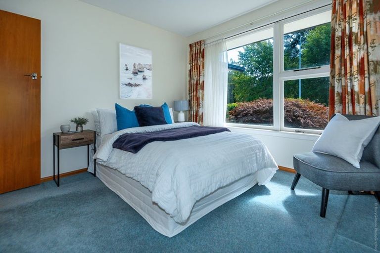 Photo of property in 13 Woodbury Street, Avonhead, Christchurch, 8042