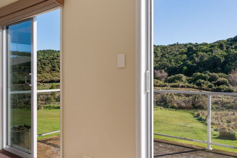 Photo of property in 3a Rohe Drive, Waikawa, Picton, 7220