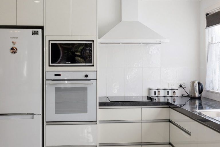 Photo of property in 2 Awatere Avenue, Beerescourt, Hamilton, 3200