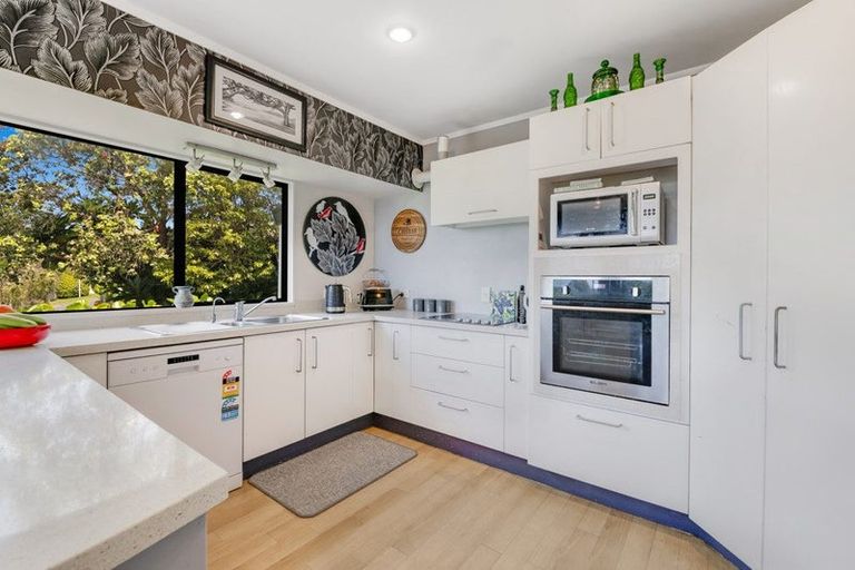 Photo of property in 12 Mariner Drive, Gulf Harbour, Whangaparaoa, 0930