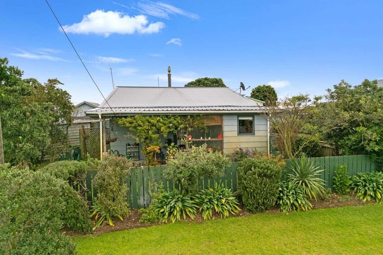 Photo of property in 10 Omanu Street, Koitiata, Whanganui, 4581