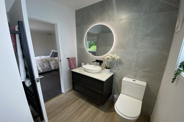 Photo of property in 53 Marellen Drive, Red Beach, 0932