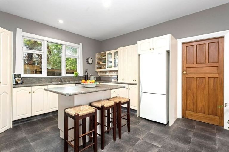 Photo of property in 177 Wilsons Road, Saint Martins, Christchurch, 8022