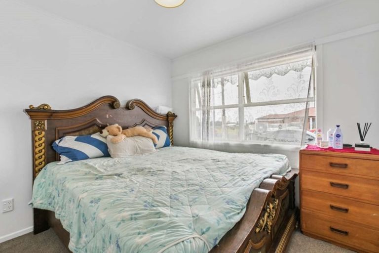 Photo of property in 15 Gee Place, Mangere East, Auckland, 2022