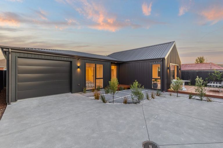 Photo of property in 19a Taurima Street, Hei Hei, Christchurch, 8042