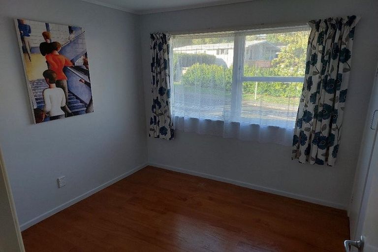 Photo of property in 20 Paewai Road, Glen Eden, Auckland, 0602