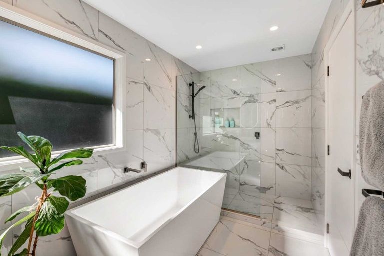 Photo of property in 18 Glengarry Avenue, Manly, Whangaparaoa, 0930