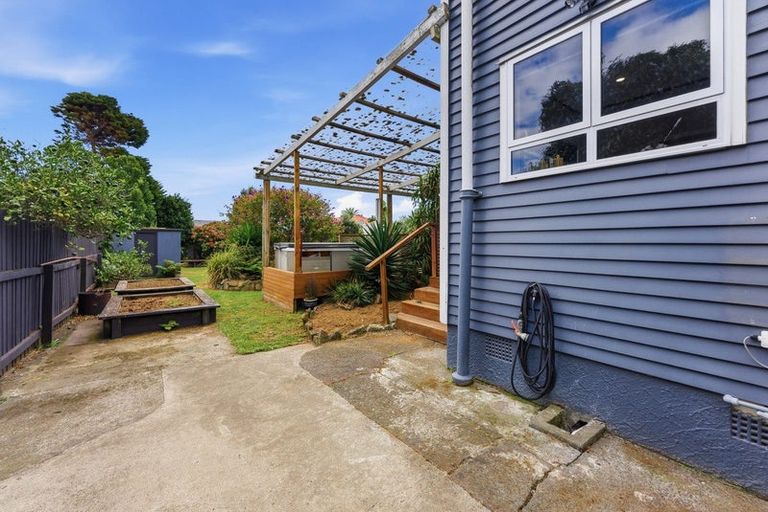 Photo of property in 16 Maranui Street, Welbourn, New Plymouth, 4310
