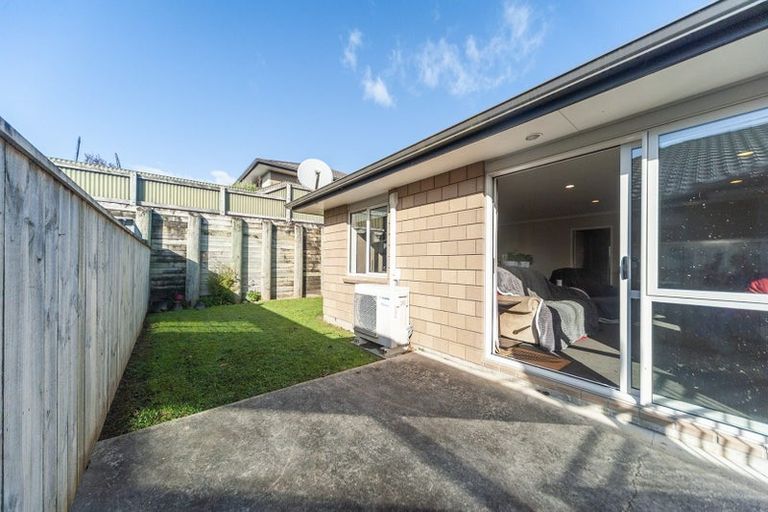 Photo of property in 10 Greenstone Grove, Brown Owl, Upper Hutt, 5018