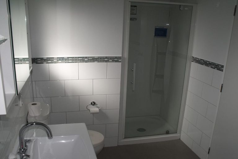 Photo of property in 9 Kaweka Place, Havelock North, 4130