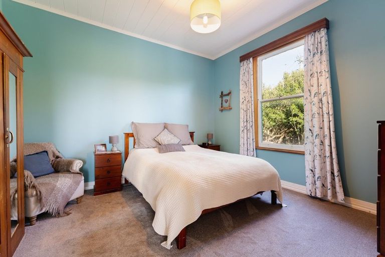 Photo of property in 162 Purakaunui Road, Mihiwaka, Port Chalmers, 9081