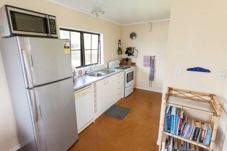 Photo of property in 6 Ariki Drive, Snells Beach, 0920