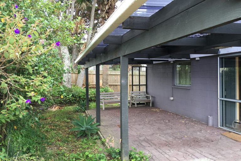 Photo of property in 1/25 Inverness Road, Browns Bay, Auckland, 0630