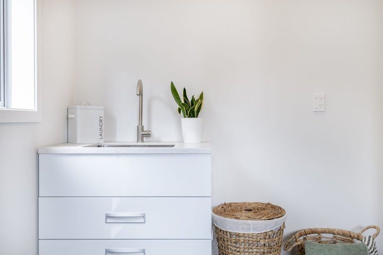 Photo of property in 27 Farnworth Terrace, Churton Park, Wellington, 6037