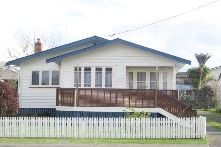Photo of property in 16 Bernard Street, Avenues, Whangarei, 0110
