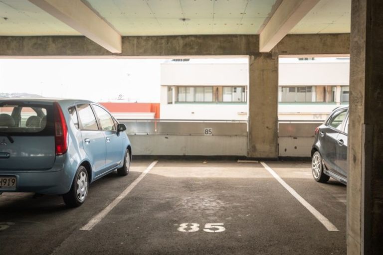 Photo of property in Hobson Court Flats, 55/70 Hobson Street, Thorndon, Wellington, 6011